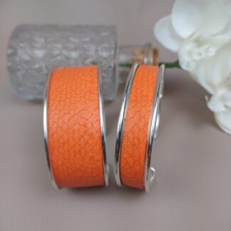 bracelet-argente-cuir-de-saumon-orange
