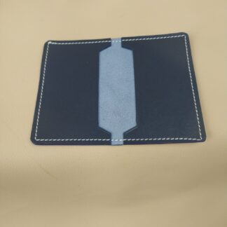 porte-cartes-en-cuir-bleu