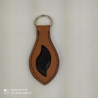 porte-clef-en-cuir-et-cuir-de-saumon