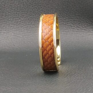bracelet-dore-petit-cuir-de-saumon-marron