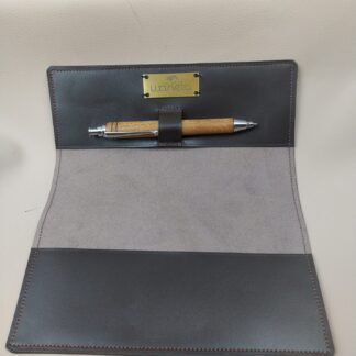 porte-chequier-en-cuir-marron