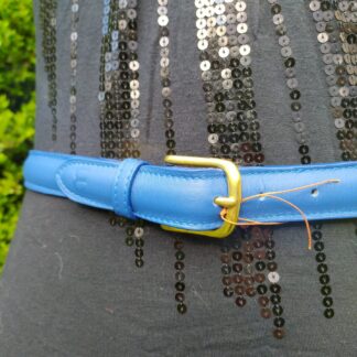ceinture-cuir-doublee-veau-bleu-boucle-laiton-dore