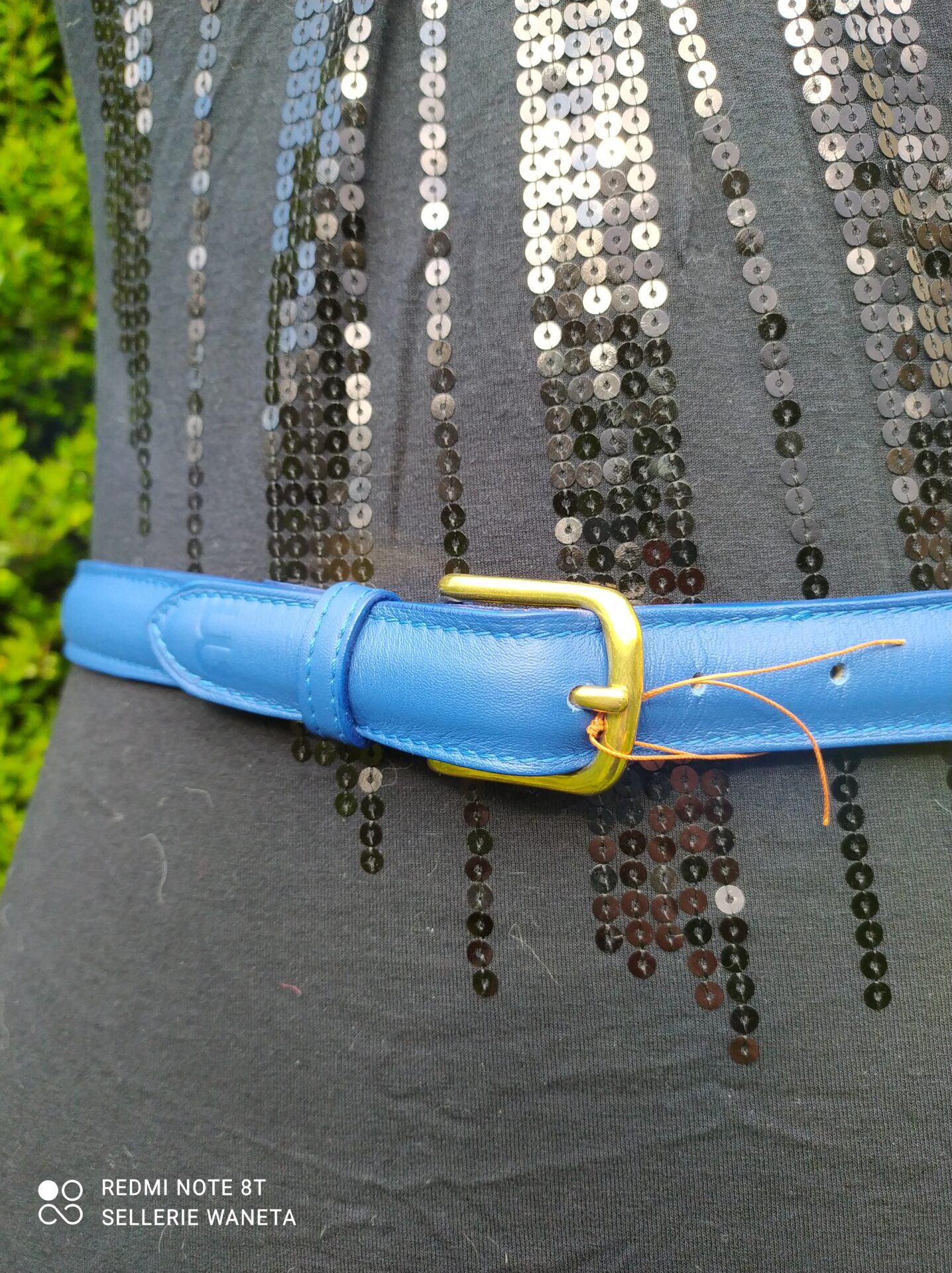 ceinture-cuir-doublee-veau-bleu-boucle-laiton-dore