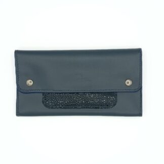 pochette-ceinture-artisanale-en-cuir-lisse-et-fantaisie-sellerie-waneta-premeaux-prissey