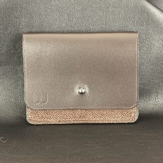 porte-cartes-en-cuir-marron-et-cuir-de-chevre-marron