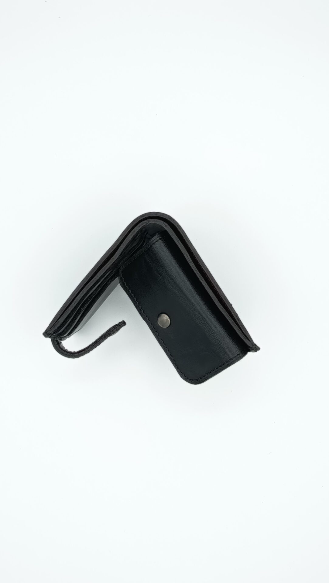 portefeuille-de-poche-artisanal-pour-homme-en-cuir-sellerie-waneta-premeaux-prissey